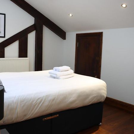 27 Stanley Street Aparthotel By Ustay ลิเวอร์พูล ภายนอก รูปภาพ